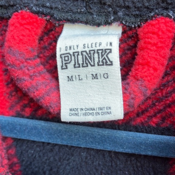 PINK Victoria's Secret Red and Black Plaid Robe - Picture 4 of 6